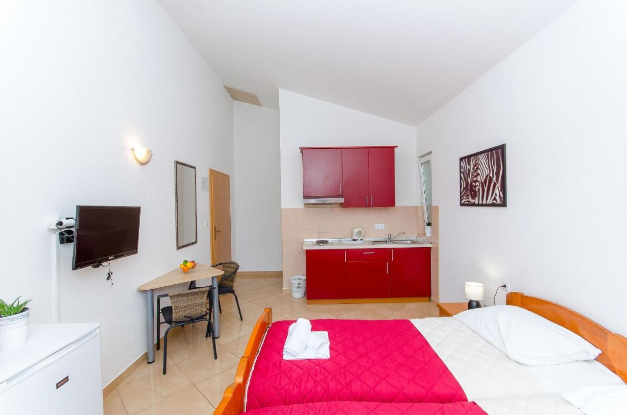 Apartments Seaview Tučepi Esterno foto