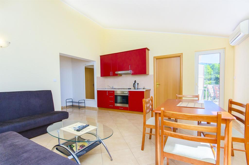 Apartments Seaview Tučepi Esterno foto